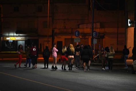 trolas en la plata|Las zonas rojas de la prostitución callejera .